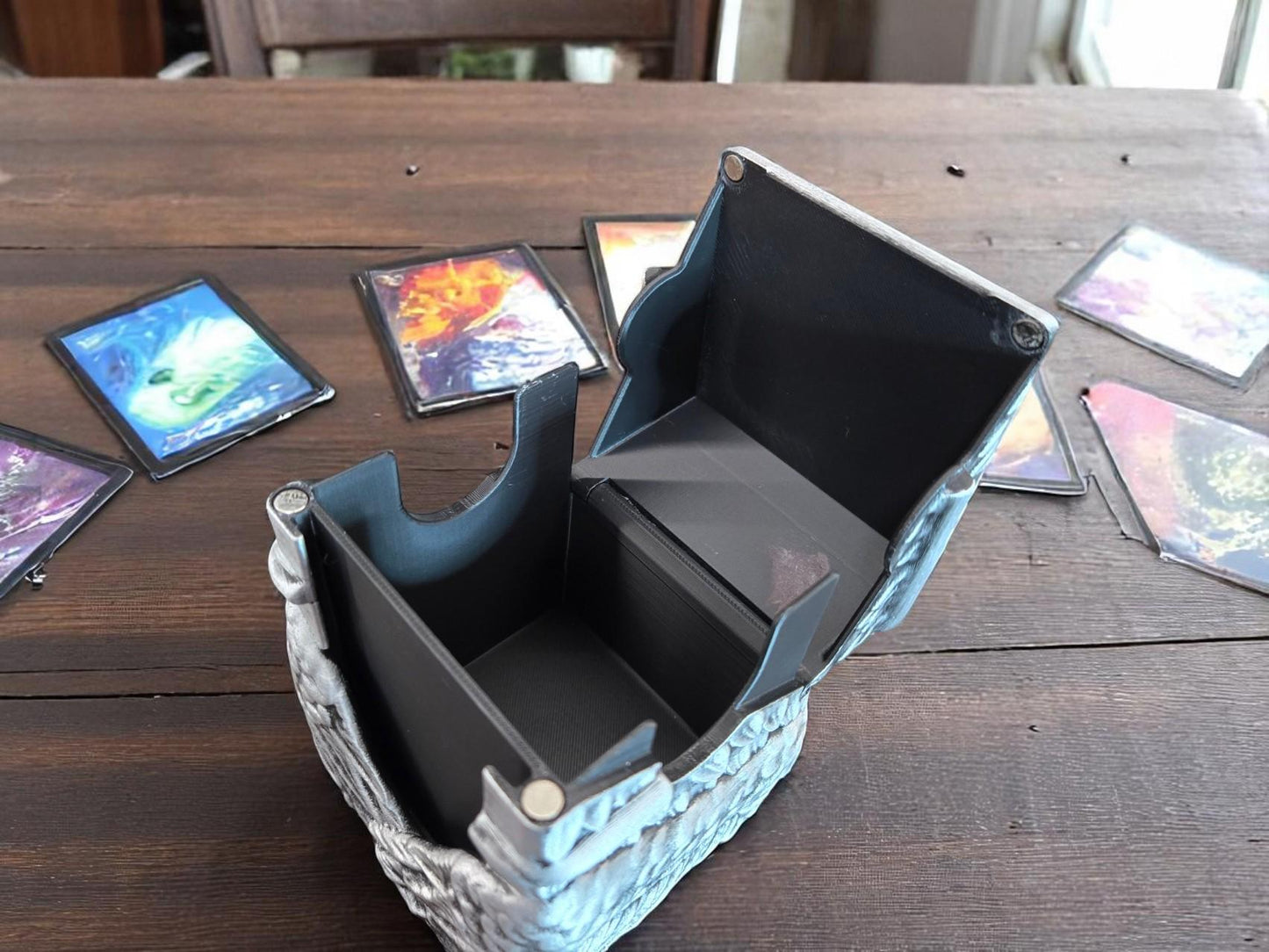 Angel Commander Deck Box β MTG 3D Printed Card Holder with Wings | Magnetic Lid | Hand-Painted Silver